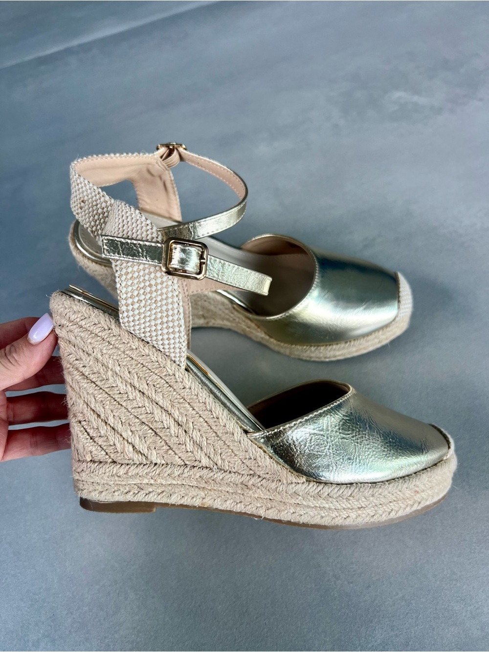 Catherine Malandrino Metallic Gold Espadrille Wedge Sandals summer pool beach